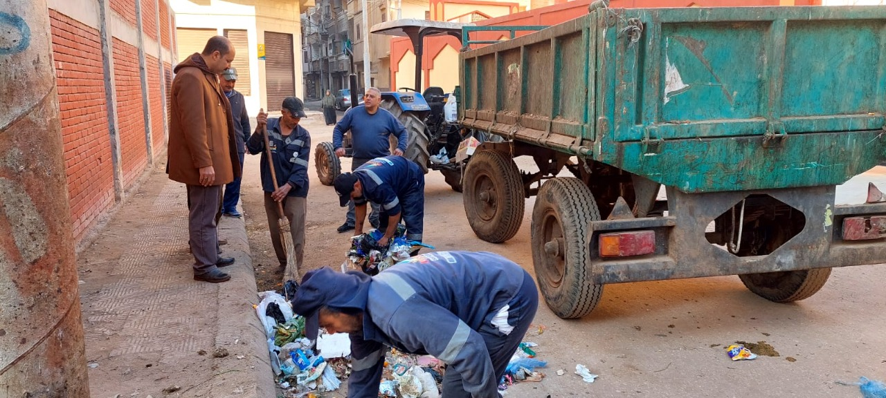 حملات للنظافة وتمهيد الطرق في محافظة كفر الشيخ