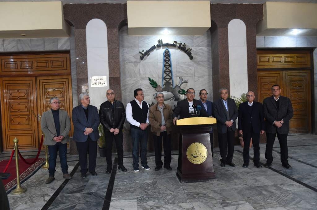 الحكومة : الهدف من إجراءات السياسة النقدية هو تحفيز التنمية والقضاء على السوق السوداء