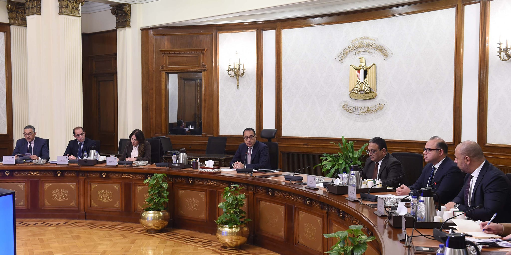 مدبولي يتابع خطة الحكومة لتعزيز الاستثمارات في سوق الأوراق المالية