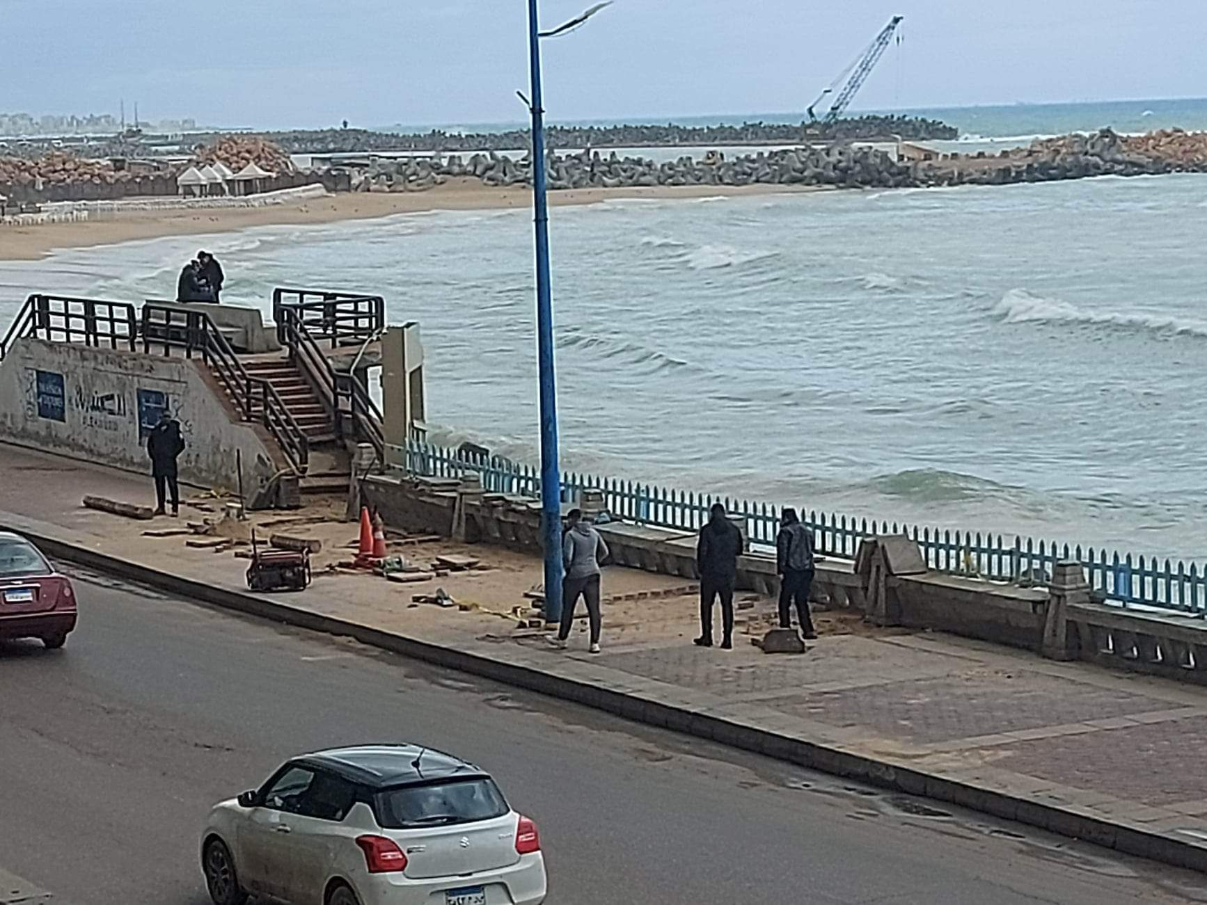 محافظ الأسكندرية: خلال 48 ساعة سيتم الانتهاء من إصلاح تشققات كورنيش سيدي بشر