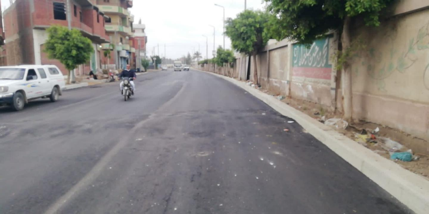 متابعة بدء أعمال الرصف ضمن الخطة الاستثمارية بمدينة شبين القناطر