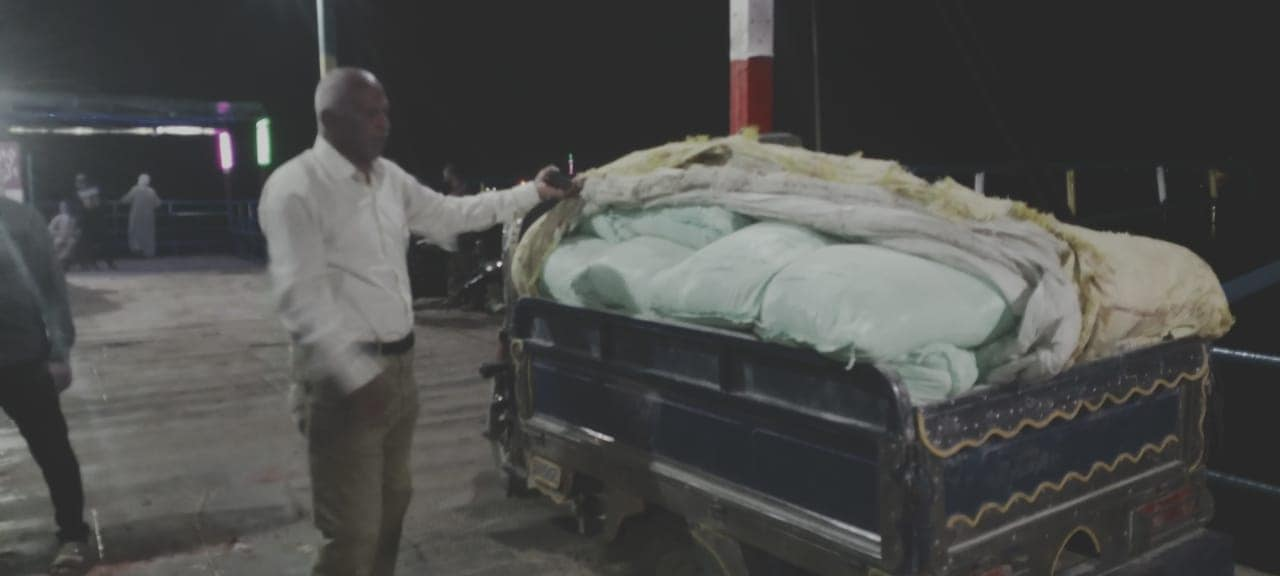 ضبط طن دقيق بلدي مدعم قبل تهريبه وبيعه بالسوق السوداء بالعياط