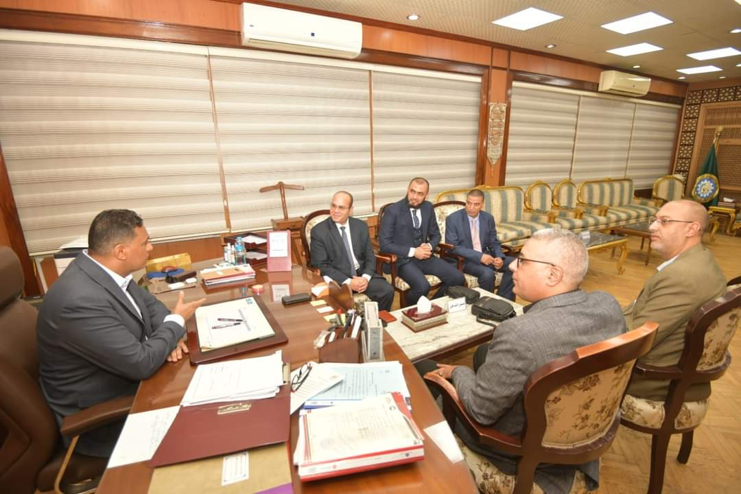 محافظ الدقهلية يستقبل مشرفي بعثة حج الجمعيات الأهلية