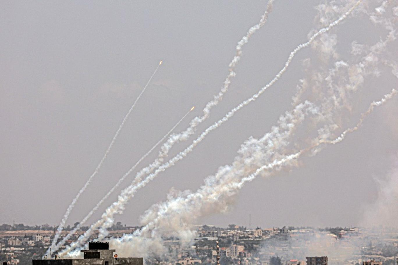 مصر تتوسط لوقف إطلاق النار في فلسطين