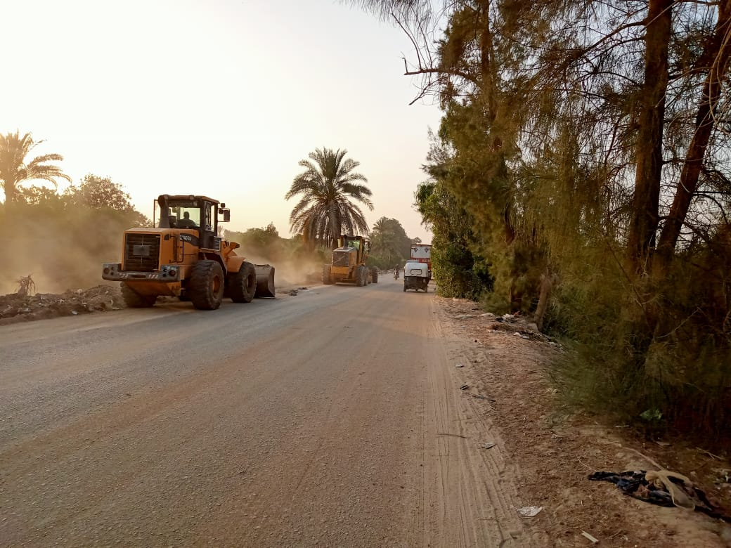 رفع ٢٠٠ طن مخلفات بمدينة أبوالنمرس بالجيزة