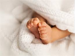 العثور على جثة طفل رضيع ملقى بمقلب قمامة بـ “العباسية”