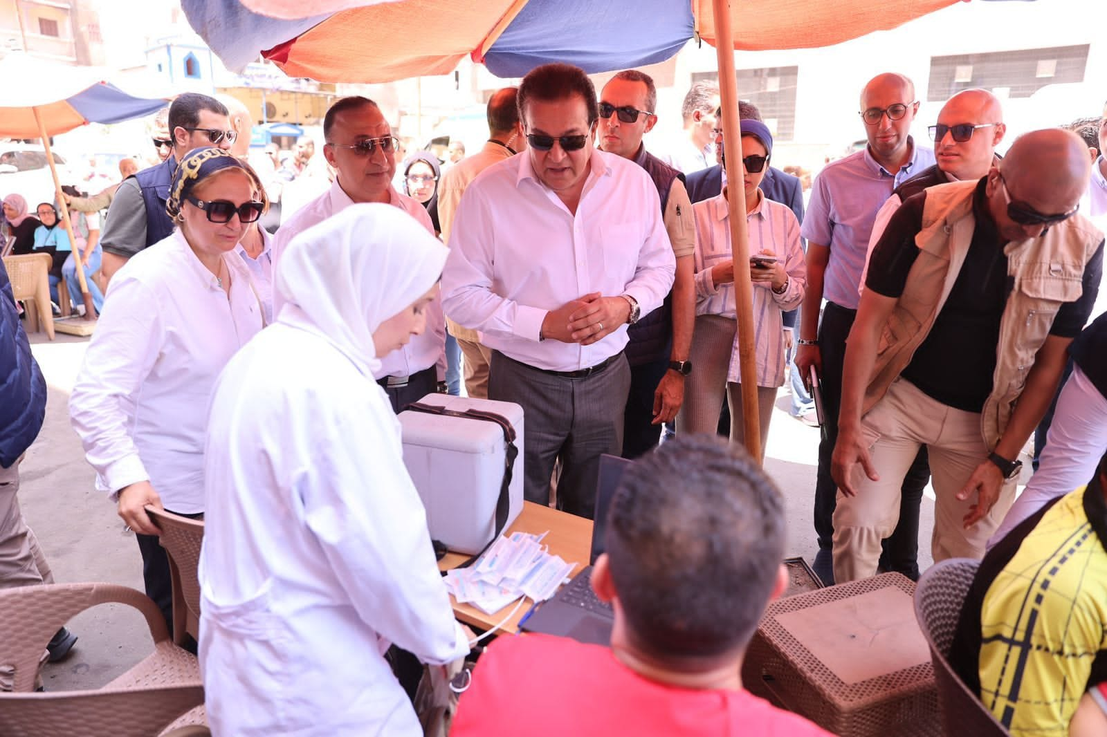 وزير الصحة يتفقد قوافل الأسكندرية الطبية ضمن 100 يوم صحة