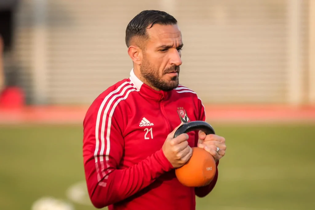 البديل المحتمل.. آخر تطورات موقف علي معلول مع الأهل