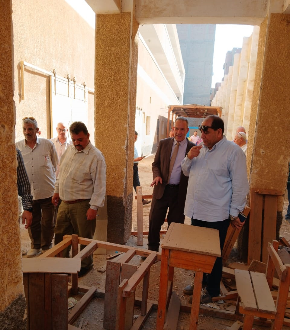 محافظ أسيوط يأمر بصيانة المدارس أثناء الإجازة الصيفية