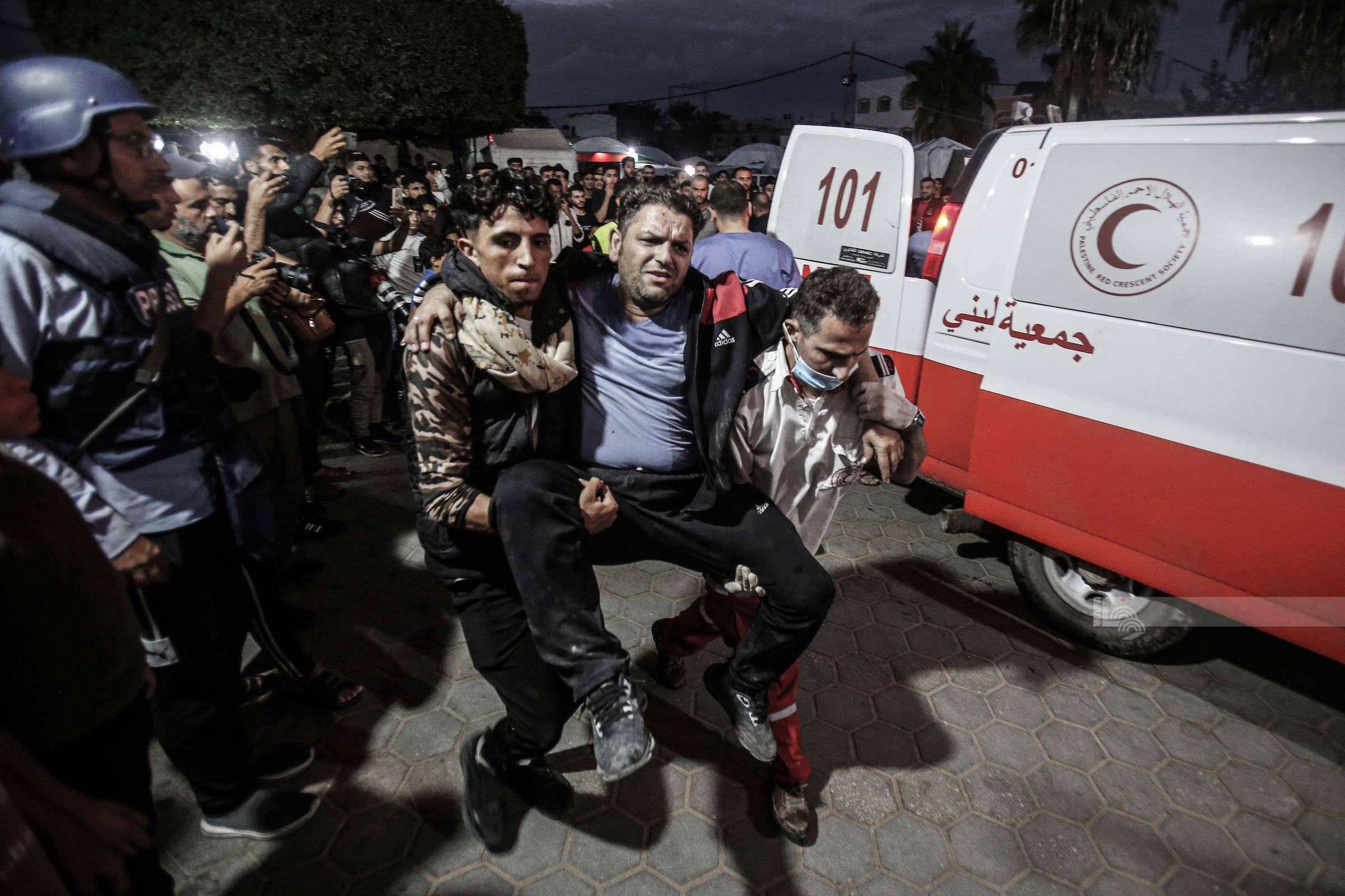 اتهامات متبادلة بين إسرائيل و”حماس” حول مقتل المختطفين الستة