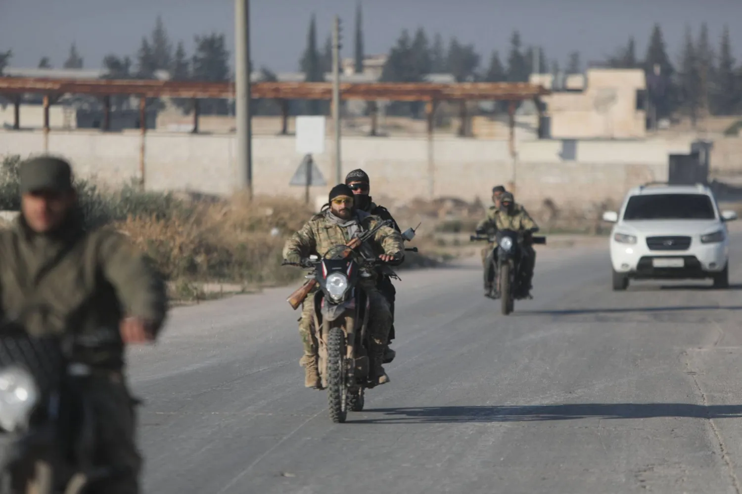 معركة حلب تتجه لصالح المعارضة: خسائر فادحة للجيش السوري وتراجعه الاستراتيجي