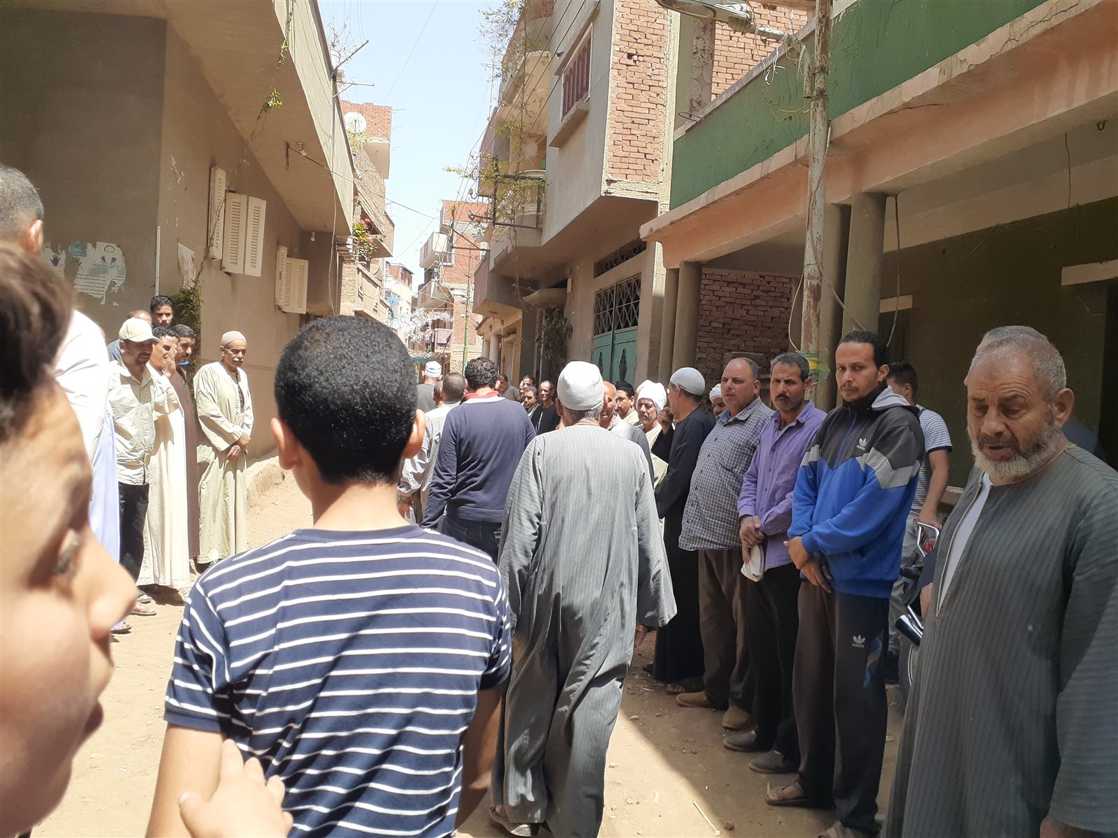 وفاة شاب فور تلقيه نبأ وفاة والده بالمحلة الكبرى .. حزنا على وفاة والدة