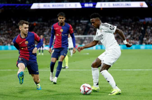 تفاصيل مباراة برشلونة وريال مدريد: القنوات الناقلة، الموعد والتشكيل المتوقع