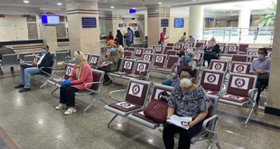 بإجراءات ميسرة.. الجوازات والهجرة تواصل تقديم خدماتها للراغبين في الخدمات الشرطية