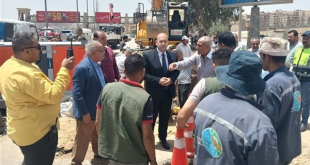 في ساعتين.. محافظة الجيزة: إصلاح الكسر المفاجئ لخط المياه بمدخل هضبة الأهرام