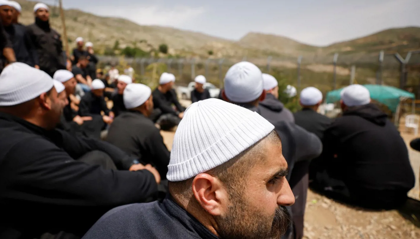 إسرائيل تهدد برد قوي إذا فشلت سوريا في حماية الدروز بعد الاشتباكات قرب دمشق