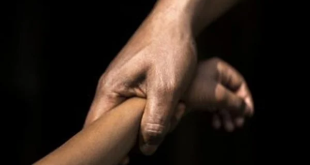 تلميذ يدعى تعرضه للاعتداء على يد فراش المدرسة بالعمرانية