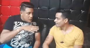 بعد الفيديو المثير للجدل.. حمو بيكا يتصدر الدفاع عن شاكوش: "بيغني وهو موجوع"