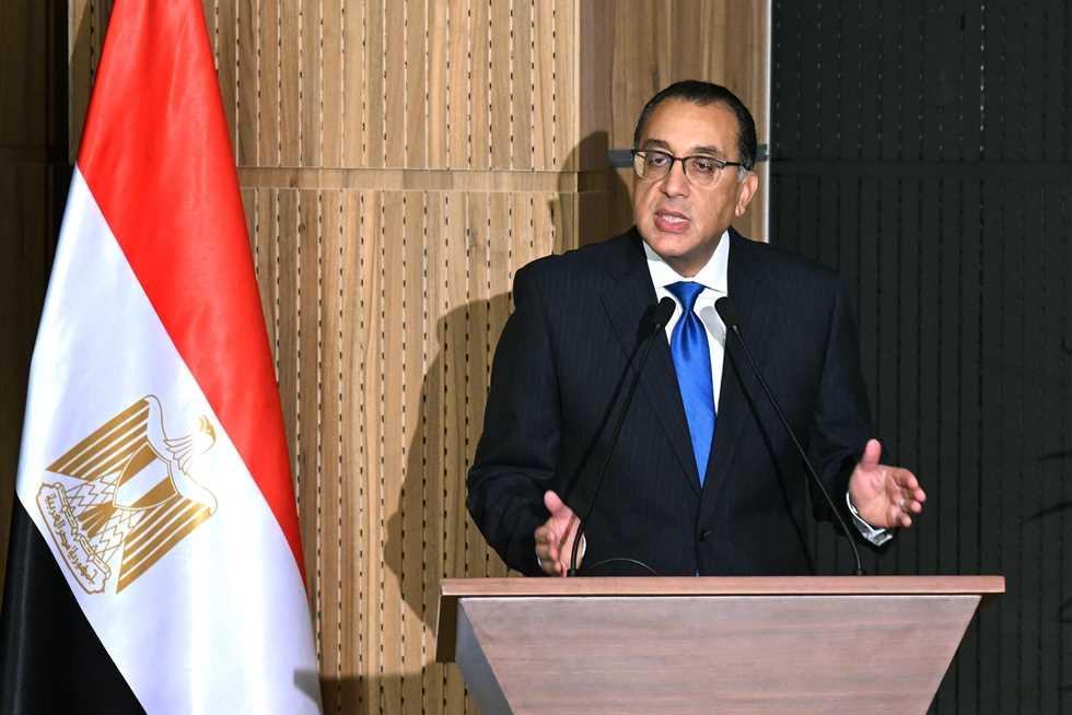 في مواجهة التحديات الحكومية تكشف تشكيل لجنة أزمات