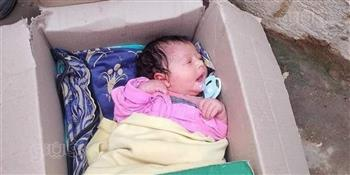 عمره ساعات.. العثور على رضيع حديث الولادة داخل المقابر في المنوفية