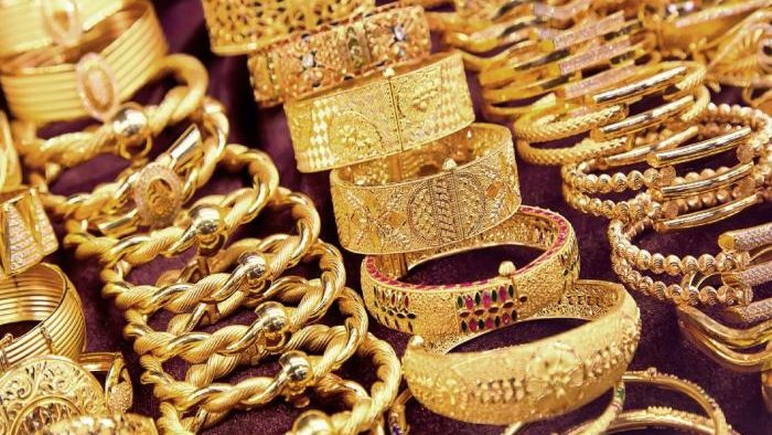 400 جنيه تراجع| انهيار أسعار الذهب عيار 21 في مصر