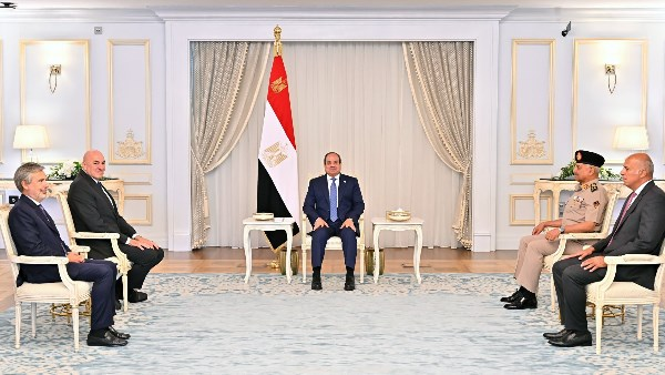 الرئيس السيسي ووزير الدفاع الإيطالي يبحثان تعزيز التعاون الأمني ومناقشة أزمة غزة والهجرة