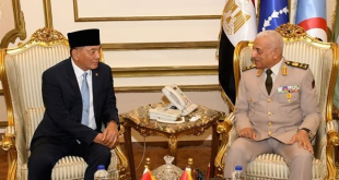 وزير الدفاع يبحث مع نظيره الإندونيسي تعزيز التعاون العسكري بين البلدين