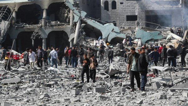 مصادر طبية فلسطينية: 51 شهيدا في غارات إسرائيلية على قطاع غزة منذ فجر اليوم