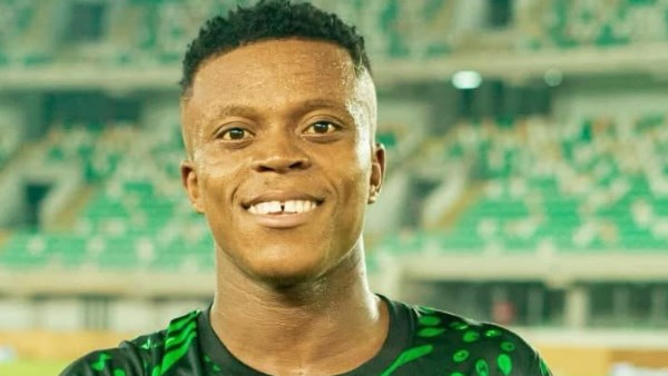 رسميا.. الاتحاد السكندري يتعاقد مع لاعب الوسط النيجيري إسحاق سافيور