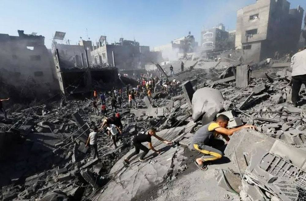 تحتوي هذه الصورة على سمة alt فارغة؛ اسم الملف هو eyonelmagles.media-image-image-718.png