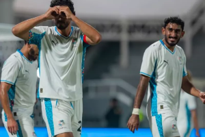 حجازي يتألق.. ونيوم يقتنص فوزًا مثيرًا من الرياض في الدوري السعودي