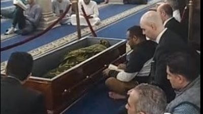 الإمام الأكبر يصل إلى الجامع الأزهر لأداء صلاة الجنازة على جثمان الدكتور أحمد عمر هاشم