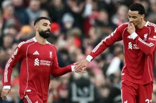 إيكيتيكي يصف محمد صلاح بالمثال الأعلى بعد صناعة الهدف أمام برايتون