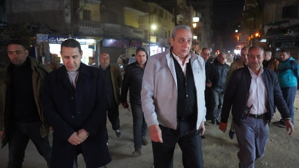 منذ قليل.. محافظ الغربية يتفقد موقع حريق غزل المحلة بعد السيطرة عليه