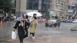 منخفض خماسيني.. الأرصاد تحذر من انقلاب مفاجئ في الطقس بهذا الموعد
