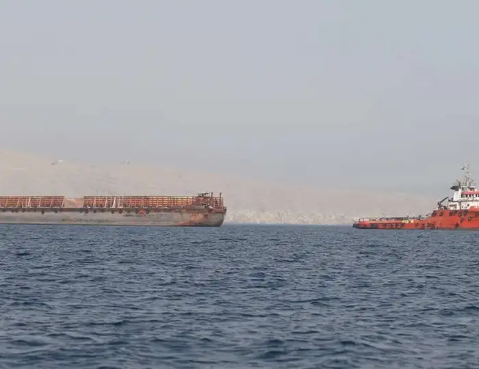 عاجل ..  وزير خارجية إيران: مضيق هرمز مفتوح للجميع باستثناء السفن الأمريكية