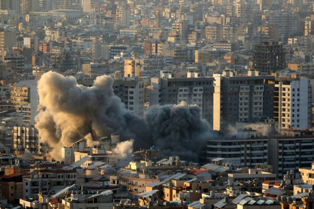 قصف القاعدة المركزية الرئيسية لتدريب الطيران ومقر كلية الطيران التابعة للجيش في إيران