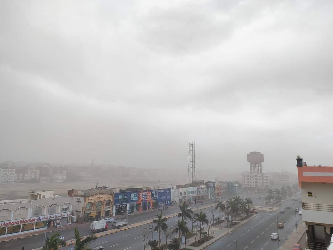 إغلاق ميناء الغردقة البحرى اليوم لحين الانتهاء من التقلبات الجوية الجارية