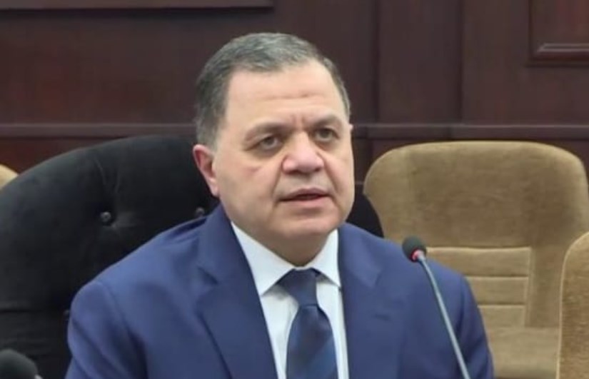 وزير الداخلية يوافق علي تجنيس 21 مواطن مصري بجنسيات أجنبية .. وإبعاد مواطن سوري الجنسية خارج البلاد