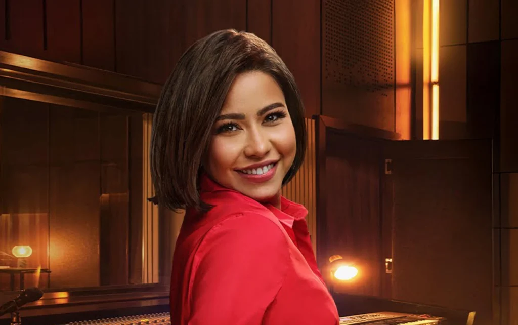 تعرض الفنانة شيرين لوعكة صحية ونقلها إلي المستشفي