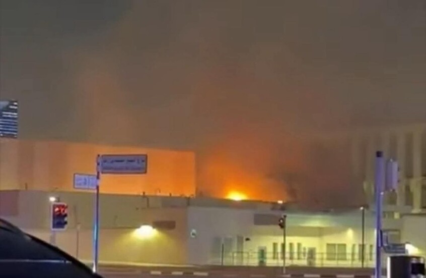 حريق هائل بالقنصلية الأمريكية بدبي نتيجة هجوم طائرات مُسيرة