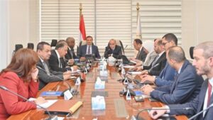 وزيرا الزراعة والاستثمار يجتمعان للنظر في تعزيز التواجد الاستثماري والتجاري في قارة أفريقيا