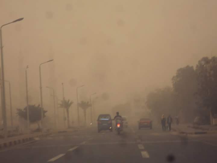 غلق طريقين يربطان البحر الأحمر بالقاهرة والسويس بسبب الأمطار