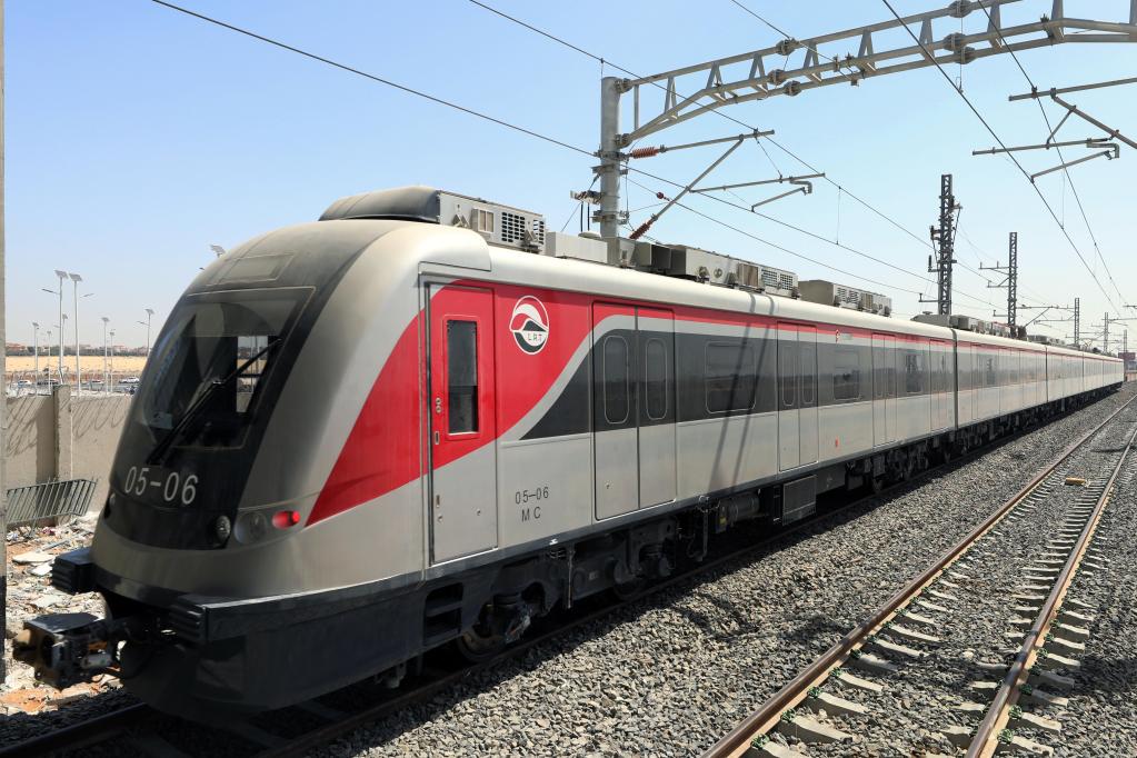 بمناسبة عيد الفطر المبارك .. أستمرار قطار العاصمة الحالية بالعمل في المدن الجديدة للتسهيل علي المواطنين