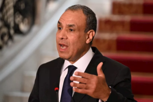 وزير الخارجية يتحدث مع نظيره العراقي ويشدد علي أهمية تكاتف الجهود بين دول الوطن العربي لحل الأزمات الراهنة