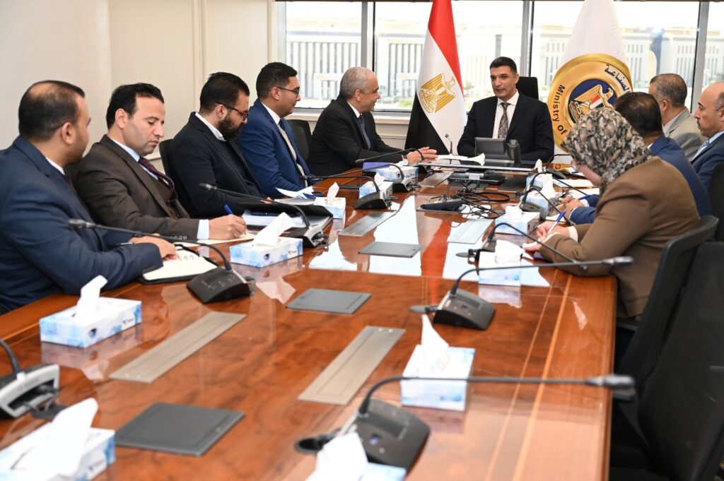 وزير الصناعة: توسعات لمجموعة «العربي» في قويسنا الجديدة.. باستثمارات 480 مليون دولار