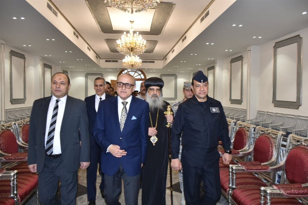 رسائل محبة من الأقصر.. الكنائس تحتفل بعيد القيامة