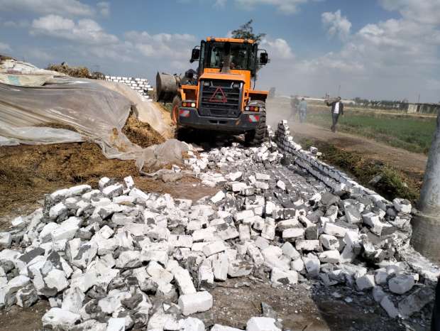 إزالة 12 حالة تعدى على الأراضي الزراعية و أملاك الدولة بمحافظة سوهاج