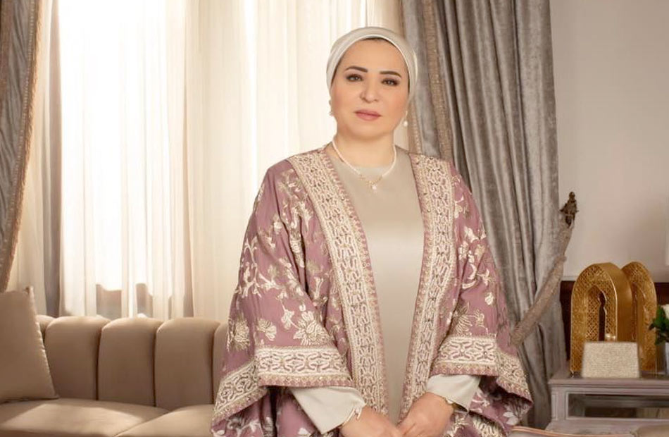 رحم الله الشهداء وكل عام وأنتم بخير .. السيدة الأولي تُحي ذكري تحرير سيناء