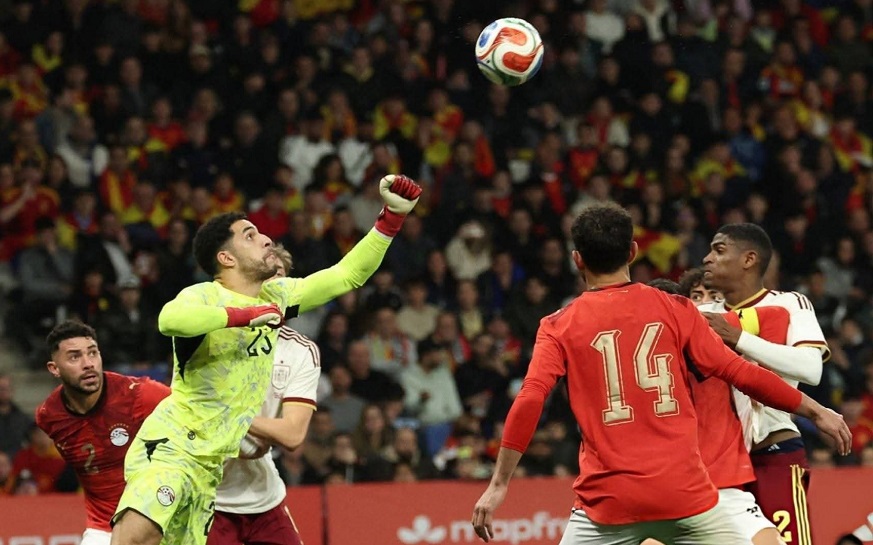 ردود فعل حكومية حازمة.. السلطات الإسبانية تتوعد العنصريين في ودية مصر